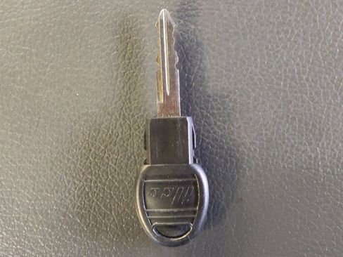 Used 2014 RAM 1500 Express RWD image 32