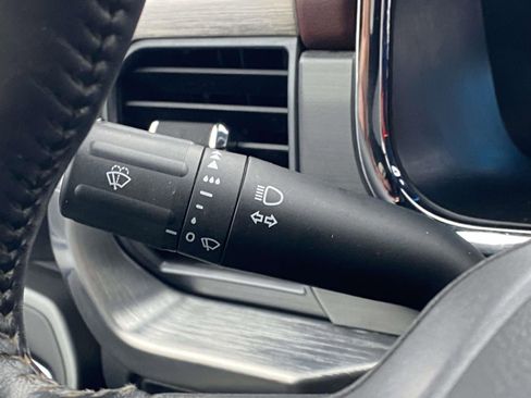 Used 2023 Ford F150 Lariat image 28