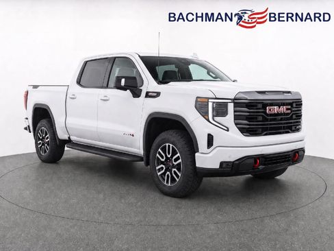 Used 2024 GMC Sierra 1500 AT4 w/ AT4 Premium Package AWD/4WD image 1