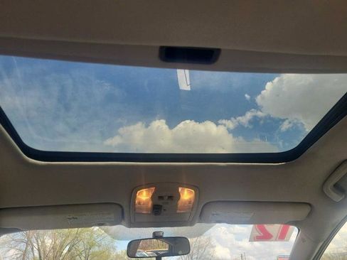 Used 2012 Toyota Prius Two image 9