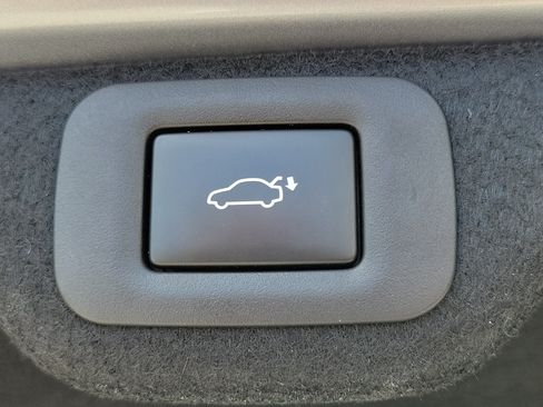Used 2022 Lexus ES 350 Ultra Luxury w/ Accessory Package 2 FWD image 7