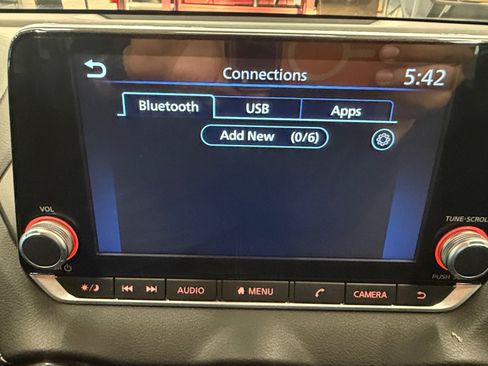 Used 2025 Nissan Sentra SV FWD image 16