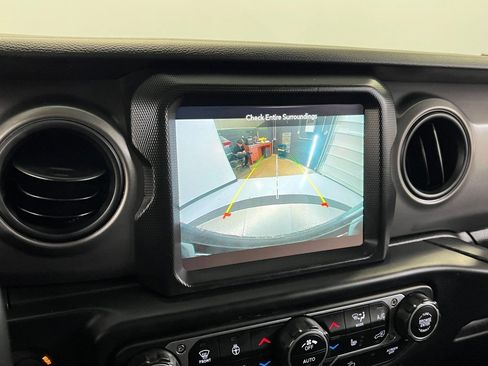 Certified 2023 Jeep Wrangler Unlimited Sport image 44