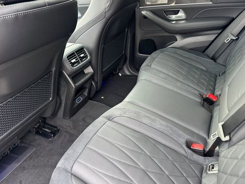 New 2026 Mercedes-Benz GLE 63 AMG S image 21