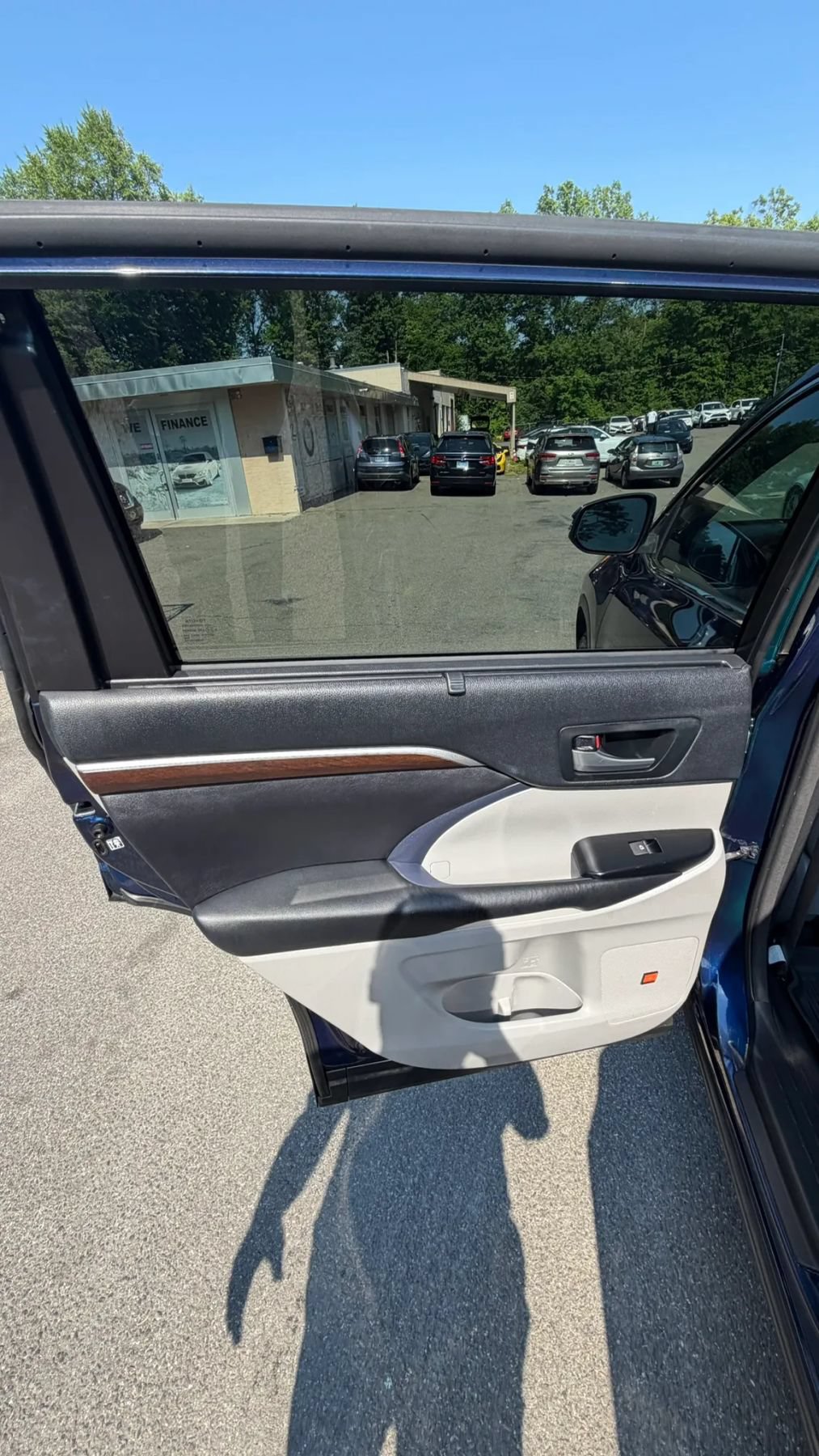 Used 2016 Toyota Highlander Limited AWD/4WD image 17