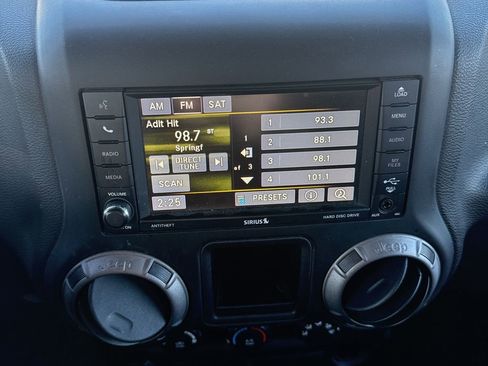 Used 2015 Jeep Wrangler Unlimited Sport w/ Max Tow Package image 16