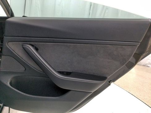 Used 2018 Tesla Model 3 Long Range AWD/4WD image 30