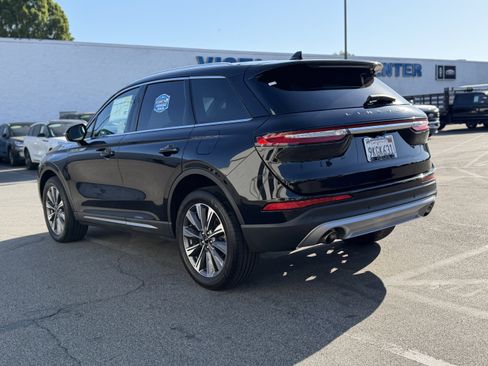 Certified 2021 Lincoln Corsair Reserve w/ Elements Package FWD image 5