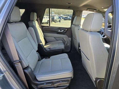 Used 2022 GMC Yukon SLT image 13