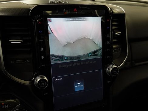 New 2026 RAM 1500 4x4 Crew Cab image 23