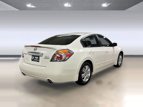 Used 2011 Nissan Altima 2.5 S w/ Special Edition Pkg FWD image 8
