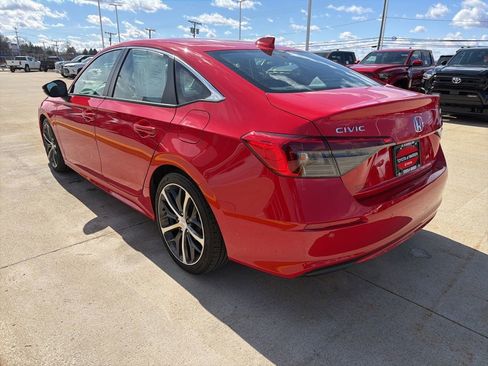 Used 2024 Honda Civic Touring image 6