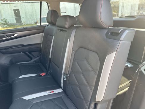 New 2026 Volkswagen Atlas Peak Edition AWD/4WD image 18