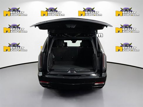 Used 2025 Cadillac Escalade Sport Platinum image 31