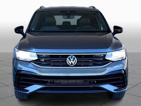 Used 2022 Volkswagen Tiguan SE R-Line image 3