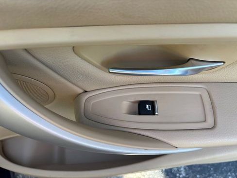 Used 2016 BMW 320i Sedan RWD image 49