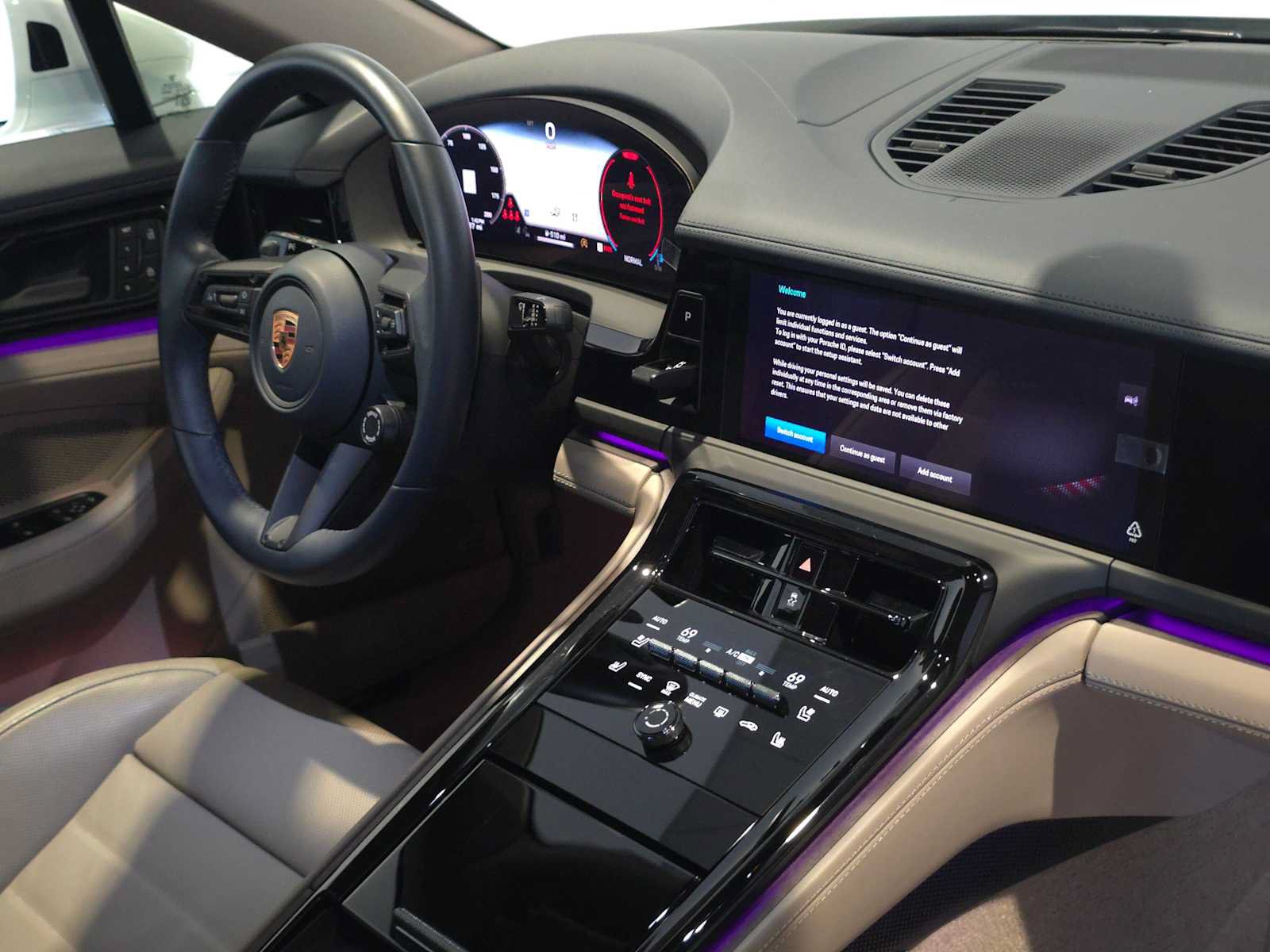 Used 2025 Porsche Panamera 4 AWD/4WD image 11