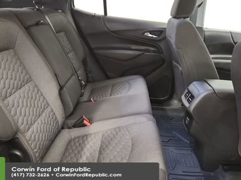 Used 2020 Chevrolet Equinox LT w/ Driver Convenience Package image 23