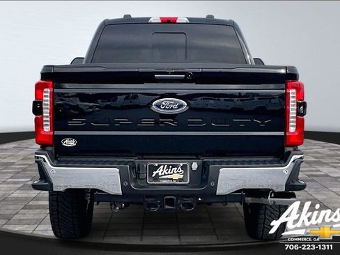 Used 2023 Ford F250 Lariat w/ Chrome Package image 5