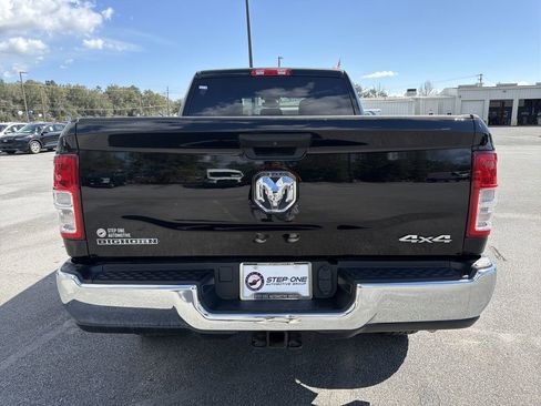 Used 2024 RAM 2500 Big Horn AWD/4WD image 9