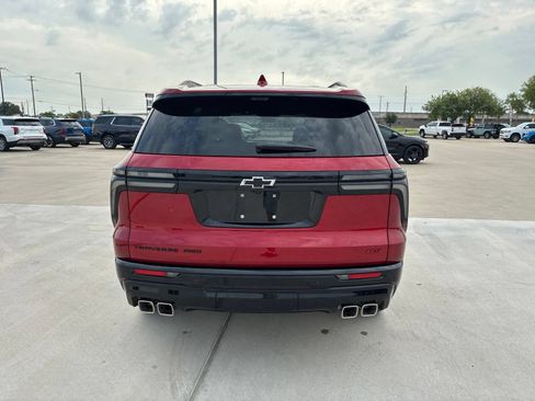 Used 2026 Chevrolet Traverse RS w/ LPO, Floor Liner Package AWD/4WD image 4