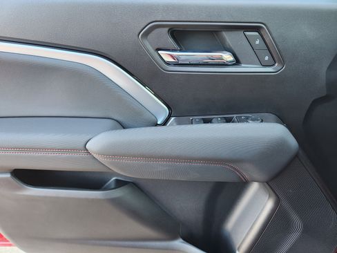 New 2026 Chevrolet Colorado Z71 image 17