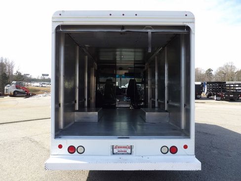 Used 2014 Ford E-350 and Econoline 350 Super Duty w/ A/C Prep Package image 28