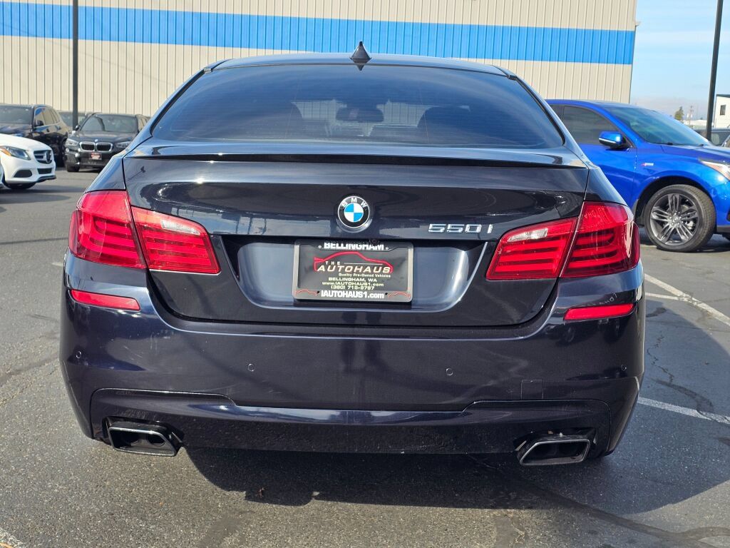 Used 2011 BMW 550i xDrive Sedan AWD/4WD image 4