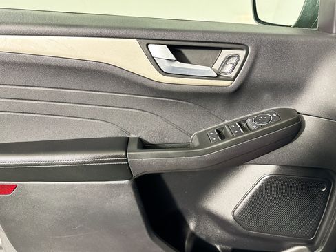Used 2022 Ford Escape SEL AWD/4WD image 16