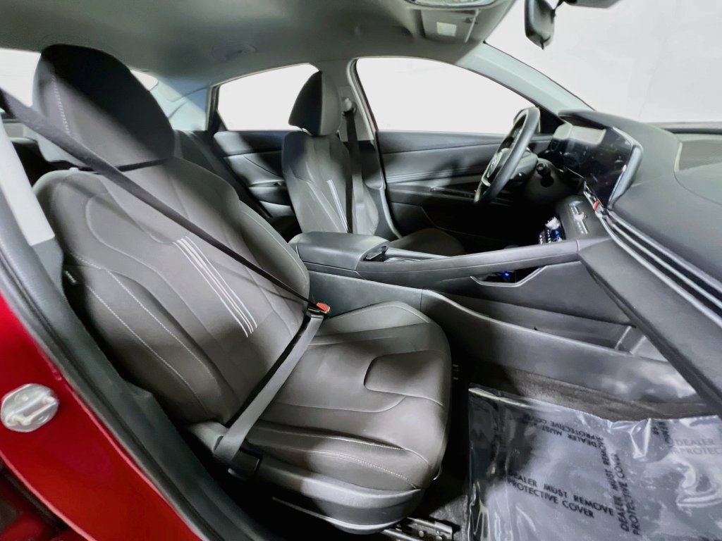 Used 2023 Hyundai Elantra SEL w/ Convenience Package FWD image 25