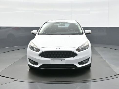 Used 2017 Ford Focus SEL image 2