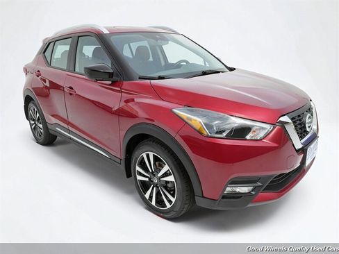 Used 2020 Nissan Kicks SR FWD image 3