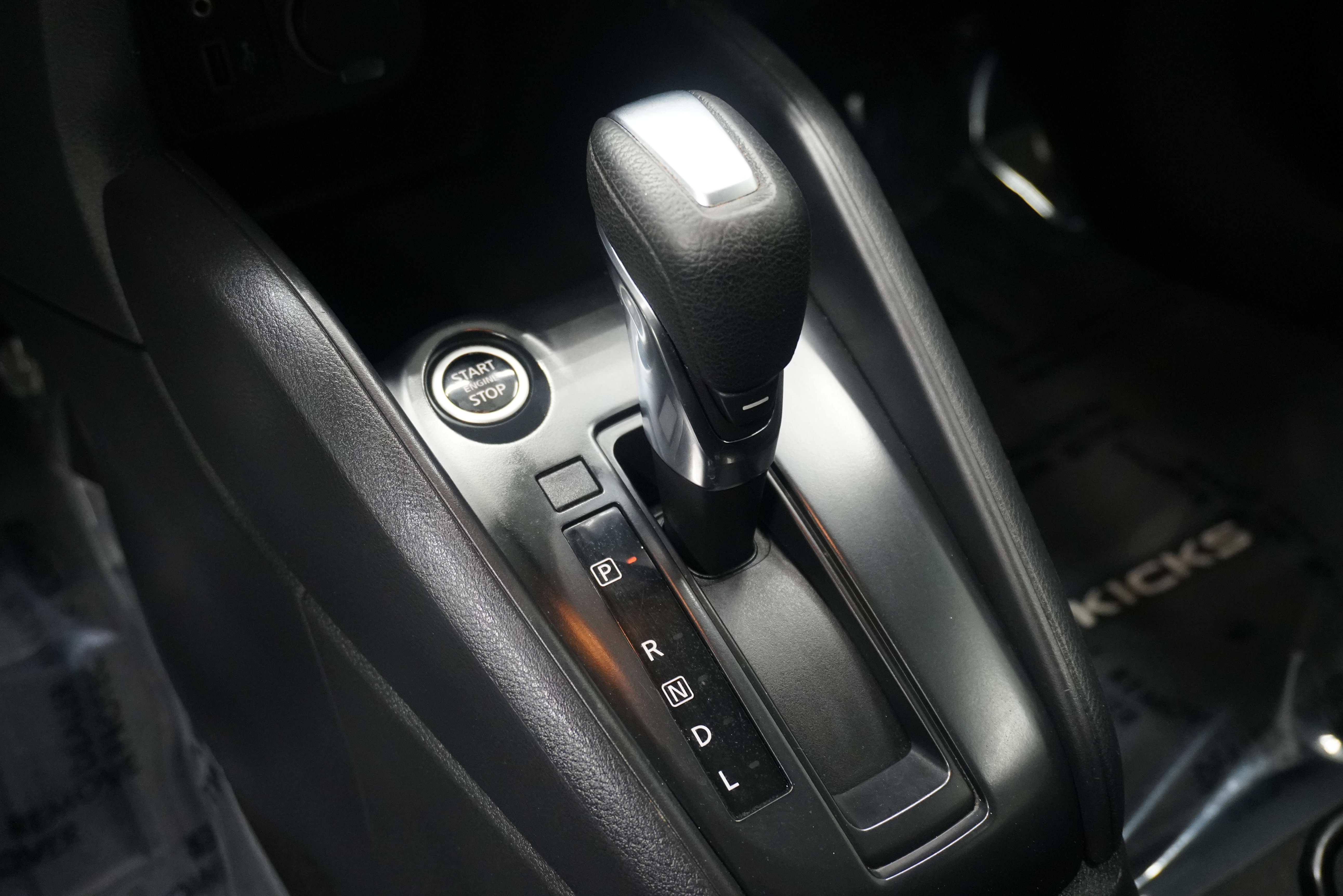 Used 2023 Nissan Kicks S FWD image 19