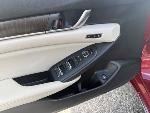 Used 2018 Honda Accord EX-L image 12