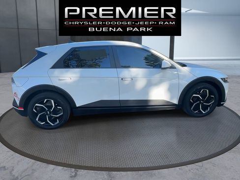 Used 2024 Hyundai Ioniq 5 SEL image 9