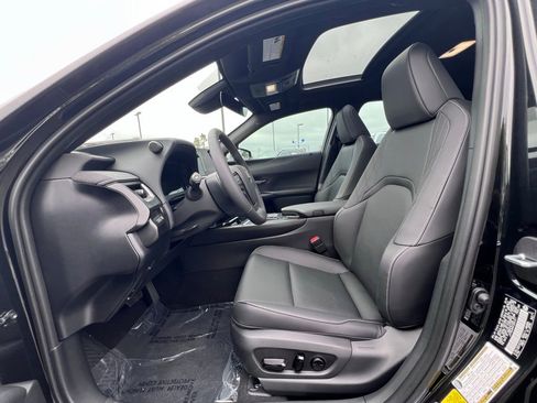 New 2026 Lexus UX 300h FWD image 22