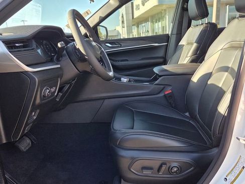 New 2026 Jeep Grand Cherokee Limited image 10