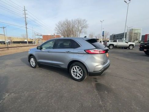 Used 2022 Ford Edge SEL image 6