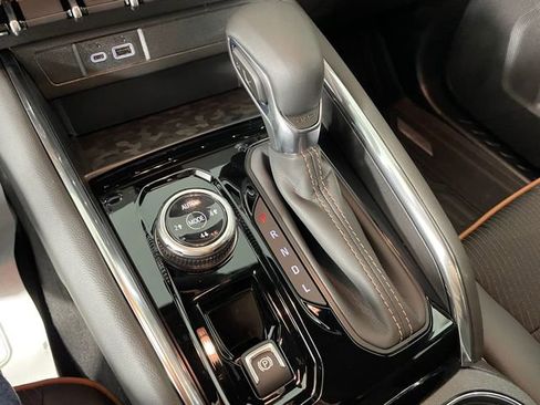 New 2026 GMC Canyon AT4 w/ Nightfall Essentials Package AWD/4WD image 9