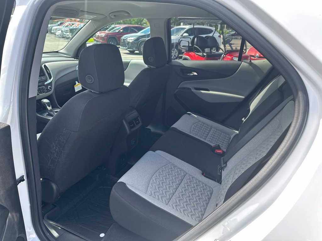 Used 2024 Chevrolet Equinox LT FWD image 14