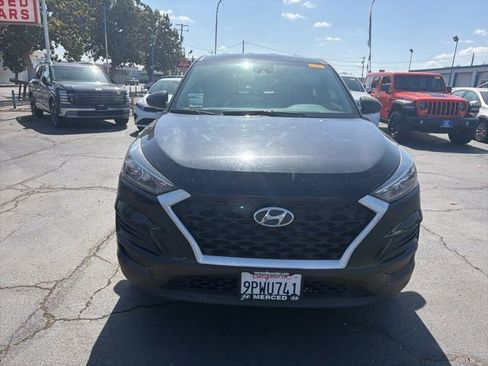 Used 2021 Hyundai Tucson SE FWD image 2