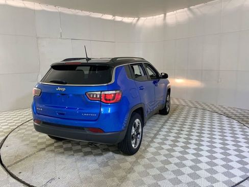 Used 2018 Jeep Compass Limited AWD/4WD image 17