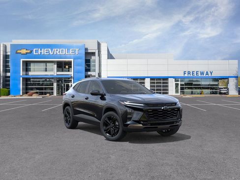 New 2026 Chevrolet Trax ACTIV image 1