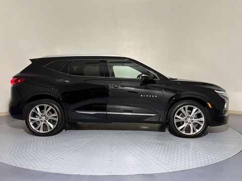 Used 2019 Chevrolet Blazer Premier w/ Sun and Wheels Package AWD/4WD image 8
