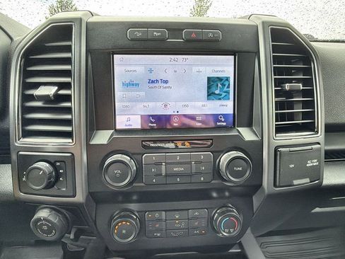 Used 2019 Ford F150 XLT w/ Equipment Group 302A Luxury AWD/4WD image 12