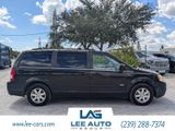 Used 2008 Chrysler Town & Country Touring image 2