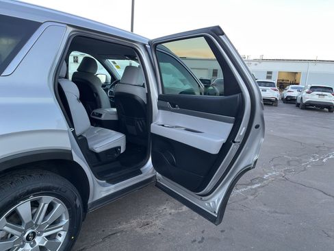 Used 2025 Hyundai Palisade SEL AWD/4WD image 24