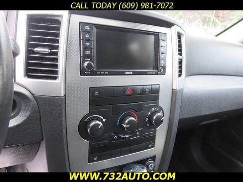 Used 2008 Jeep Grand Cherokee Laredo image 11