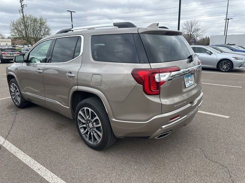 Used 2022 GMC Acadia Denali w/ Denali Ultimate Package image 18