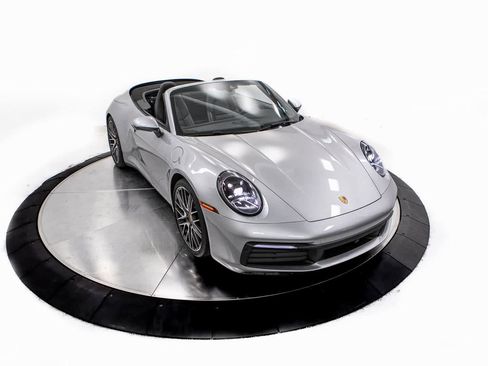 Certified 2022 Porsche 911 Carrera image 37